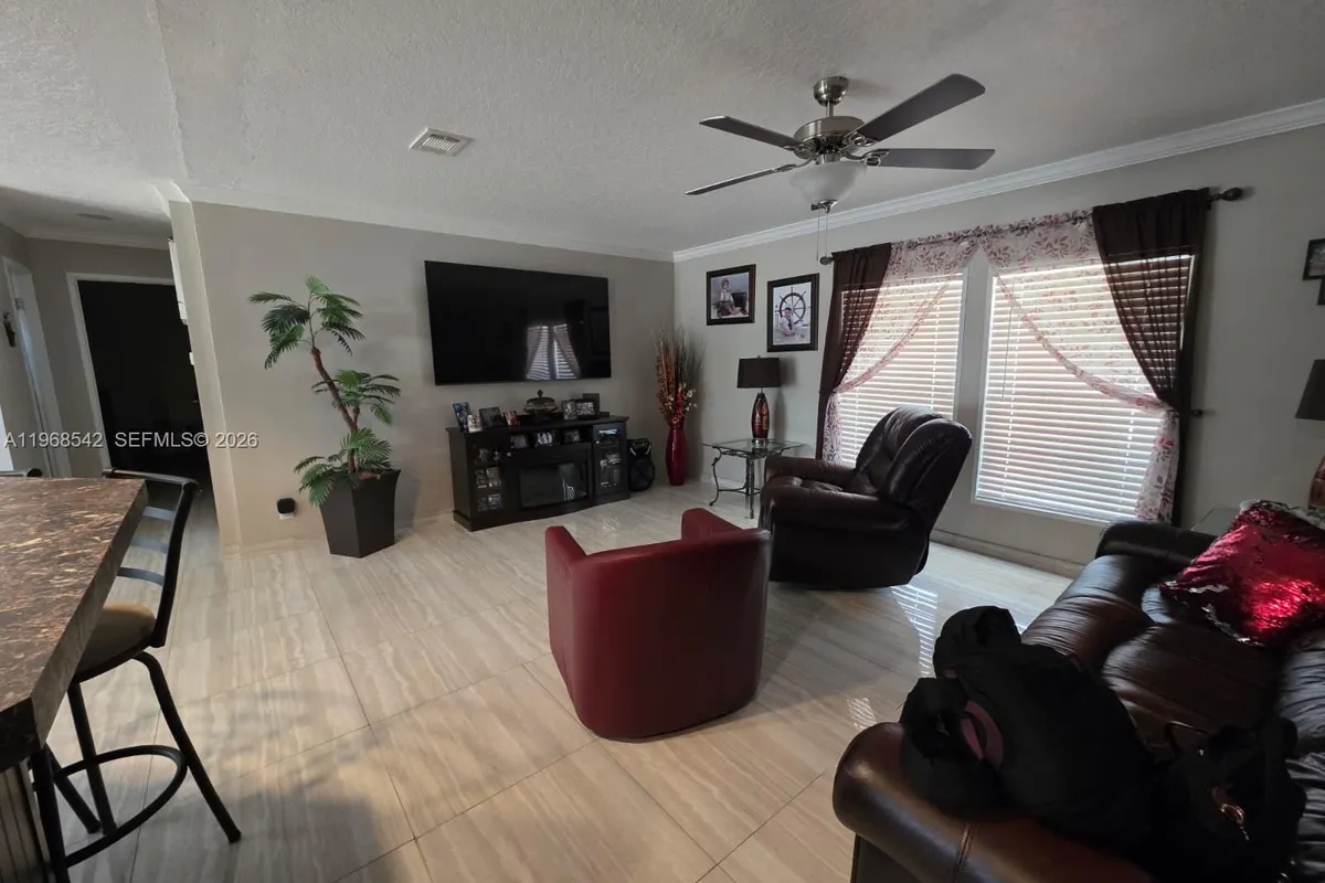 555 S LINDERO ST, Clewiston FL 33440