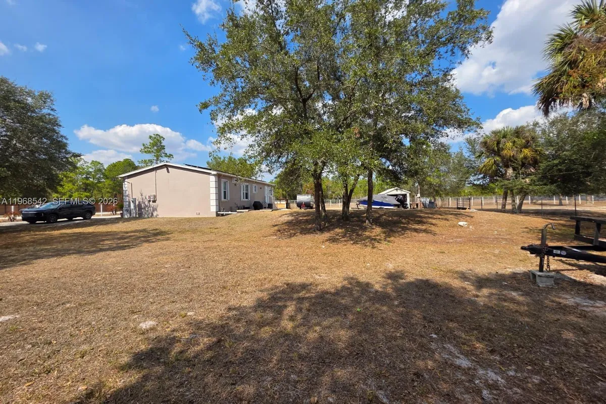 555 S LINDERO ST, Clewiston FL 33440