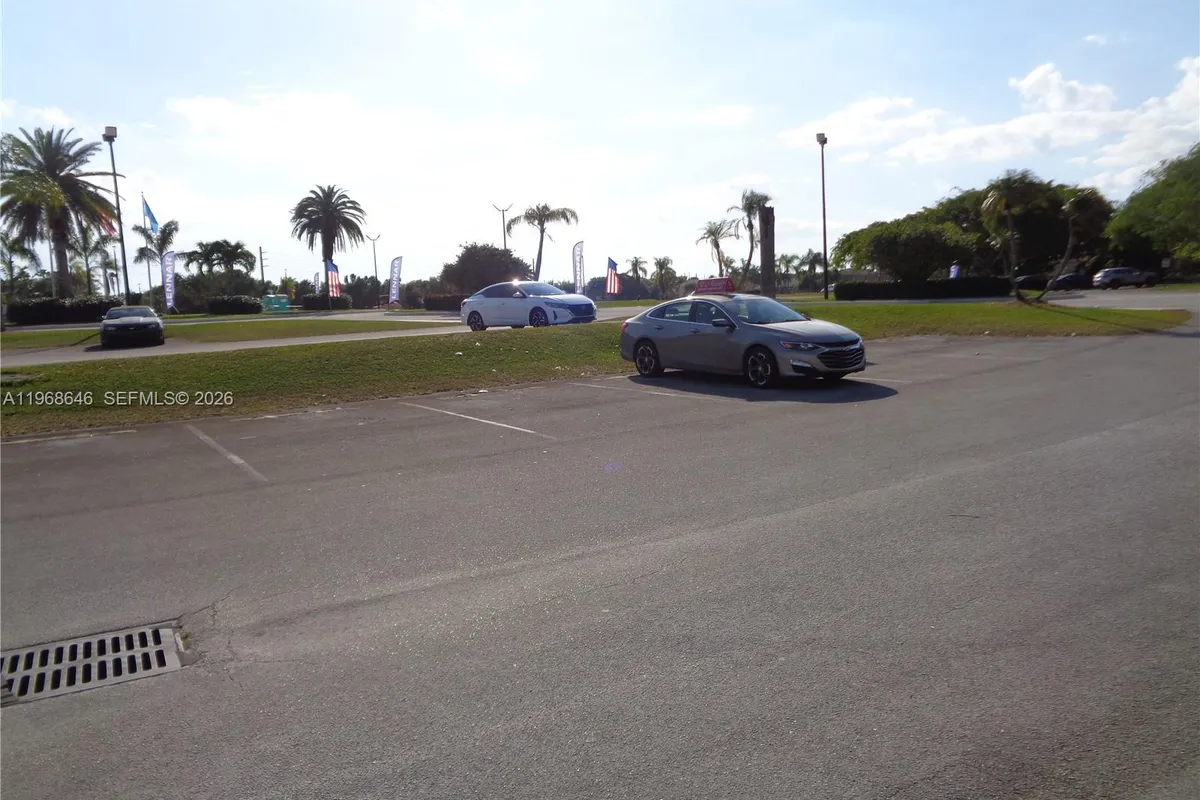 2060 SE 14th St, Homestead FL 33035