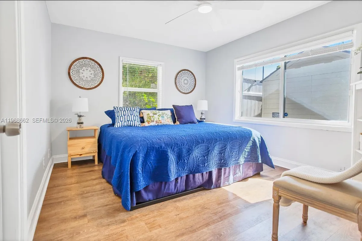 2450 NE 18th St, Pompano Beach FL 33062