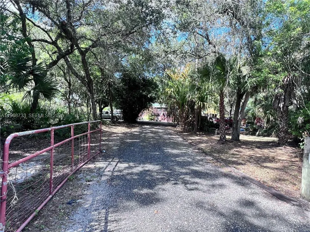 680 S Arboleda, Clewiston FL 33440