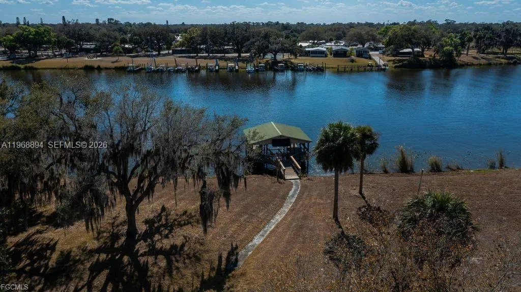 1209 County Rd 78, La Belle FL 33935