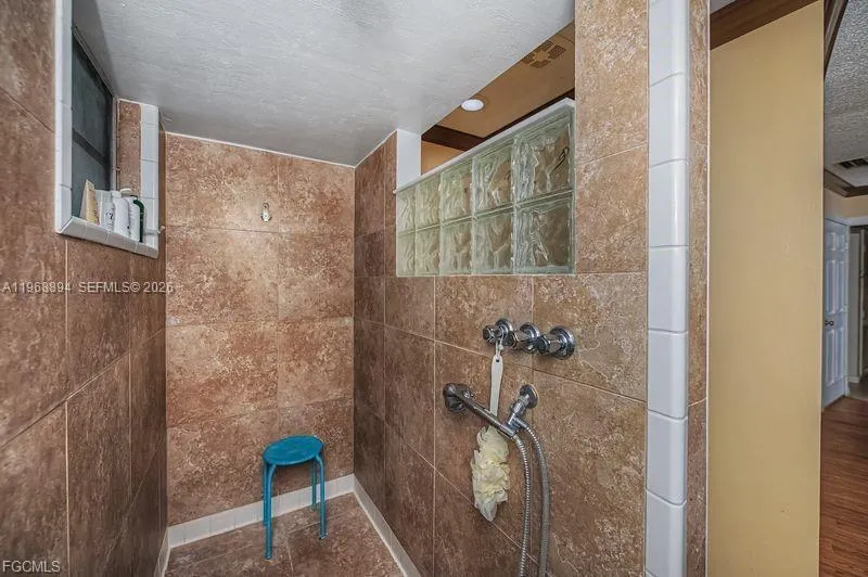 1209 County Rd 78, La Belle FL 33935