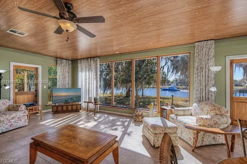 1209 County Rd 78, La Belle FL 33935