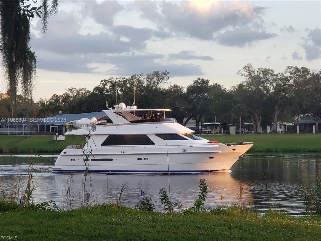 1209 County Rd 78, La Belle FL 33935