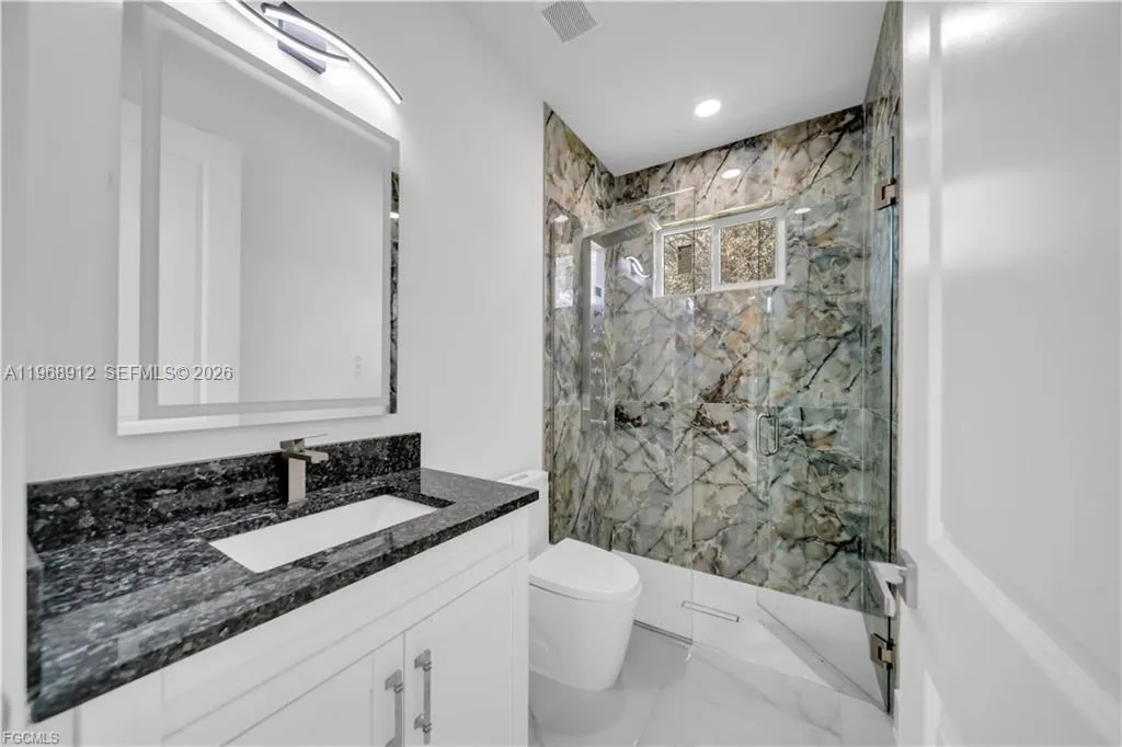 7799 15th PL, La Belle FL 33935