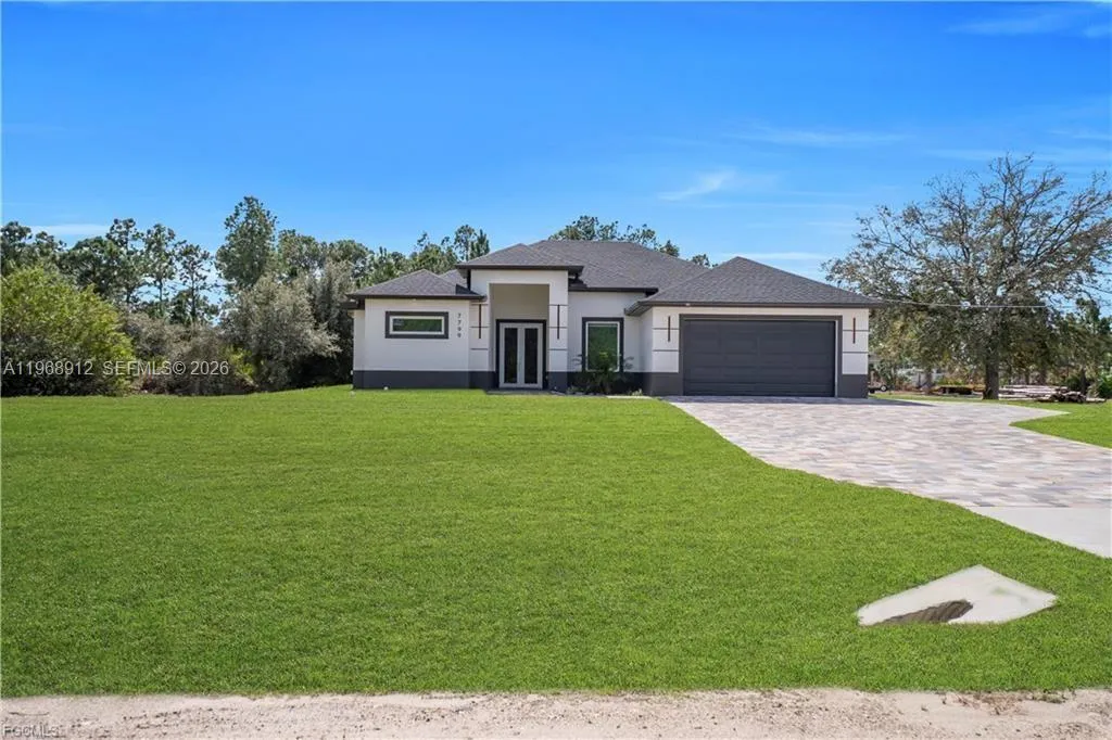 7799 15th PL, La Belle FL 33935