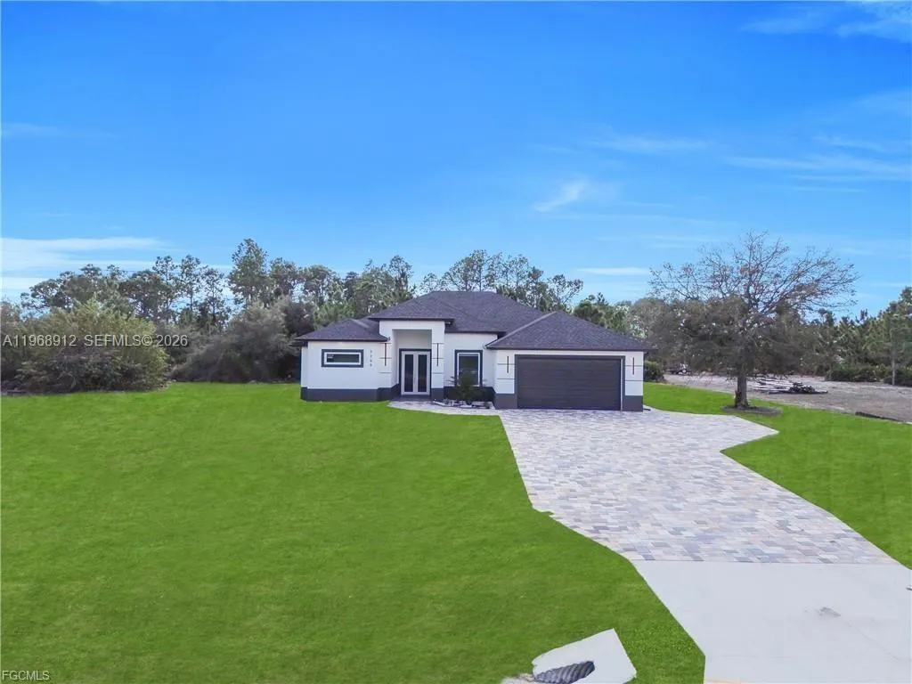 7799 15th PL, La Belle FL 33935