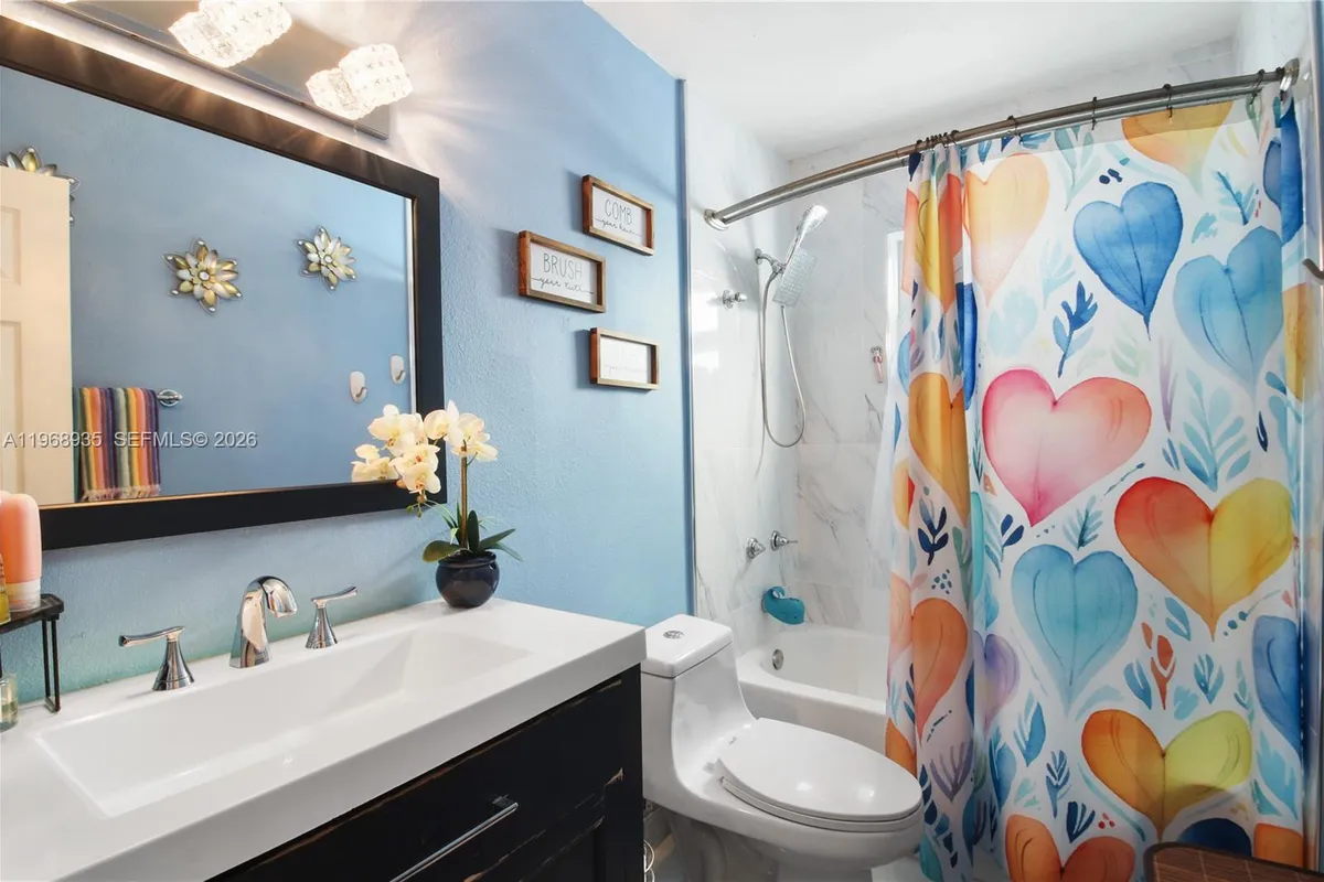 16323 SW 103rd Pl, Miami FL 33157