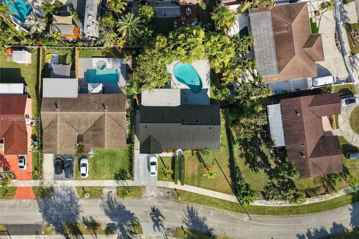 16323 SW 103rd Pl, Miami FL 33157