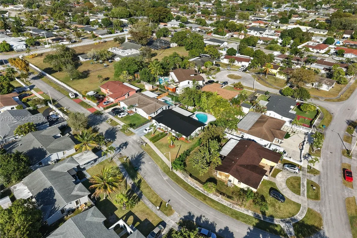 16323 SW 103rd Pl, Miami FL 33157