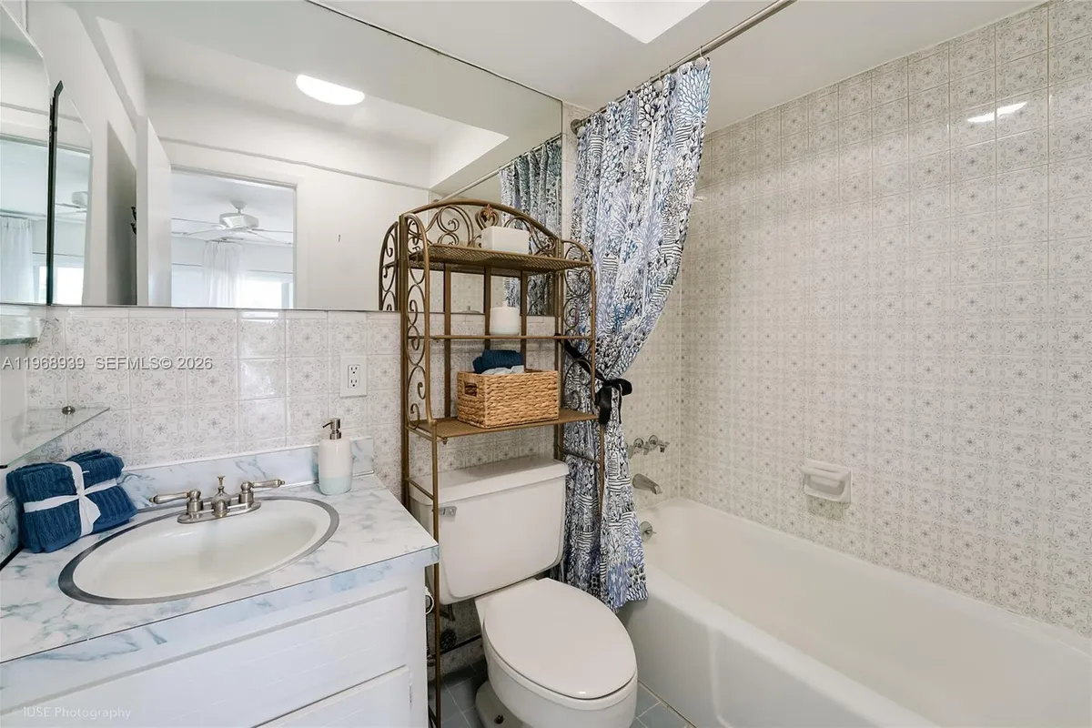 411 Anastasia Ave # 303, Coral Gables FL 33134