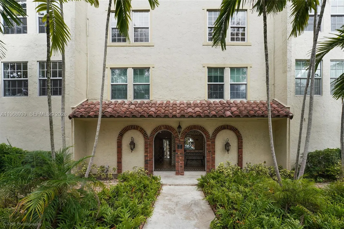 411 Anastasia Ave # 303, Coral Gables FL 33134