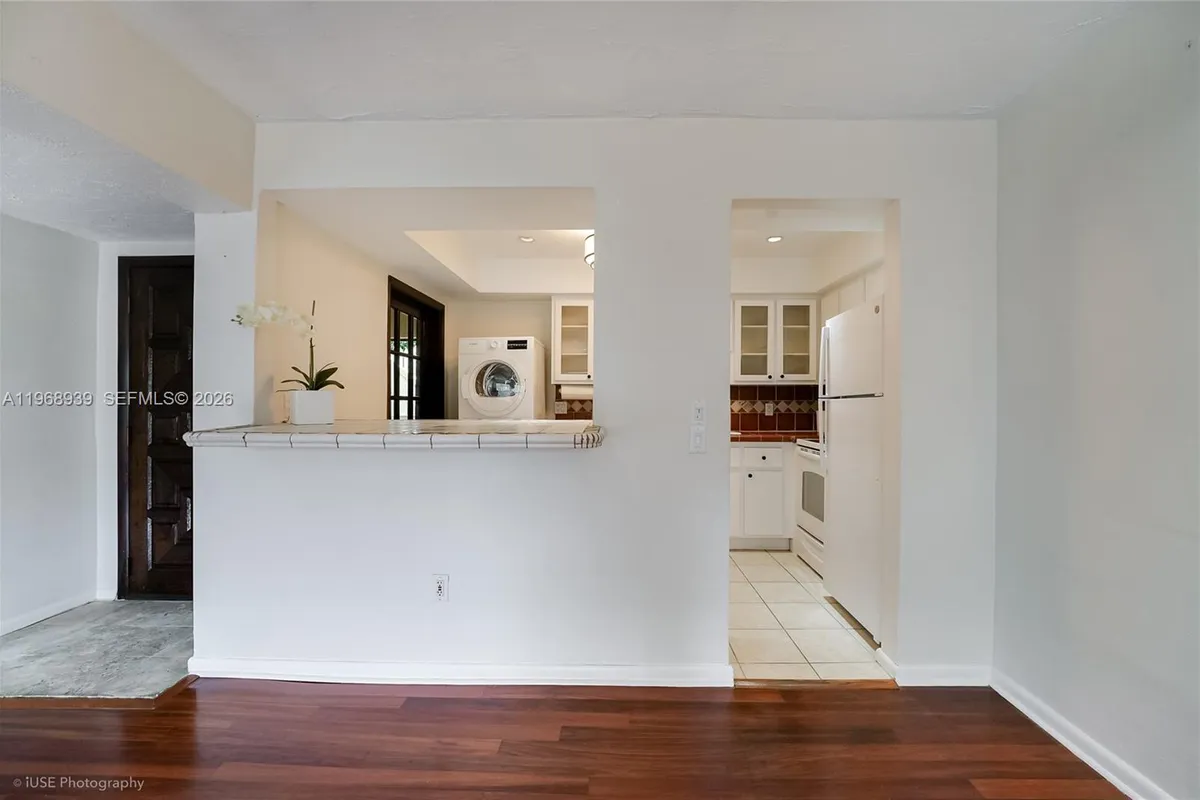 411 Anastasia Ave # 303, Coral Gables FL 33134