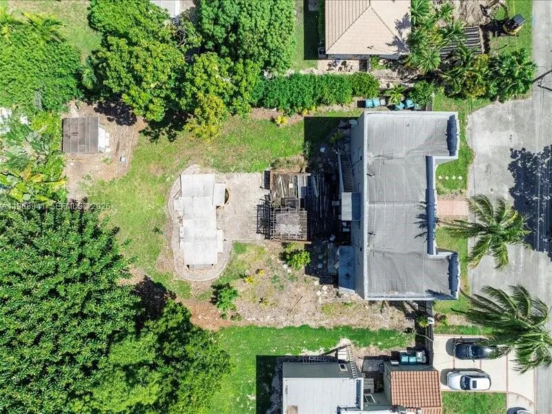 11402 NE 8th Ct, Biscayne Park FL 33161