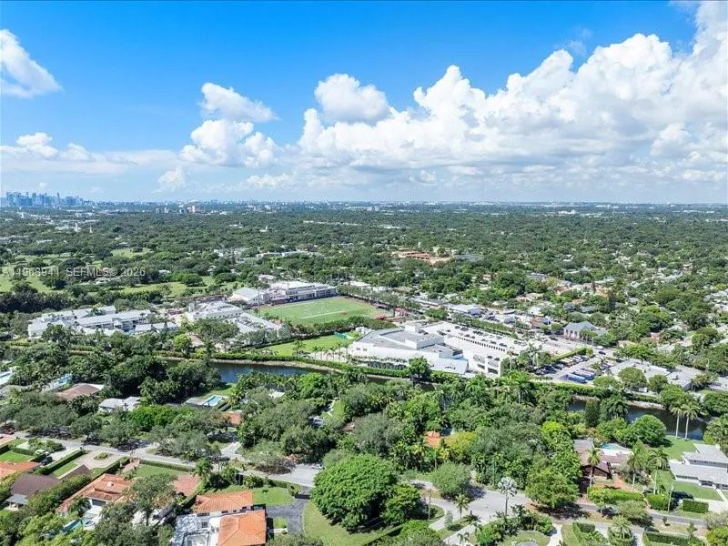 11402 NE 8th Ct, Biscayne Park FL 33161