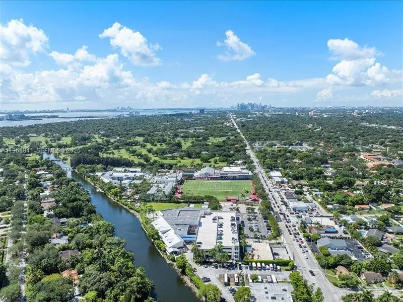 11402 NE 8th Ct, Biscayne Park FL 33161