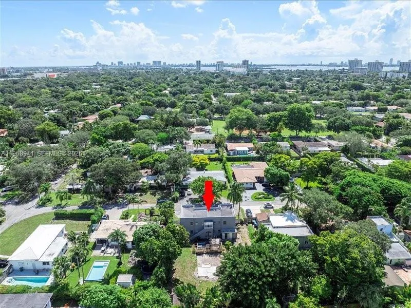 11402 NE 8th Ct, Biscayne Park FL 33161