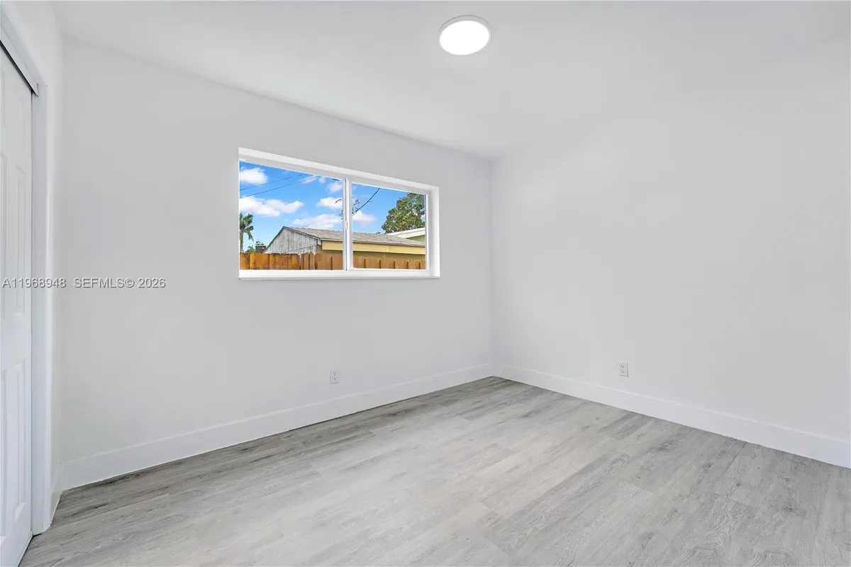 40 SE 3rd Ter, Dania Beach FL 33004