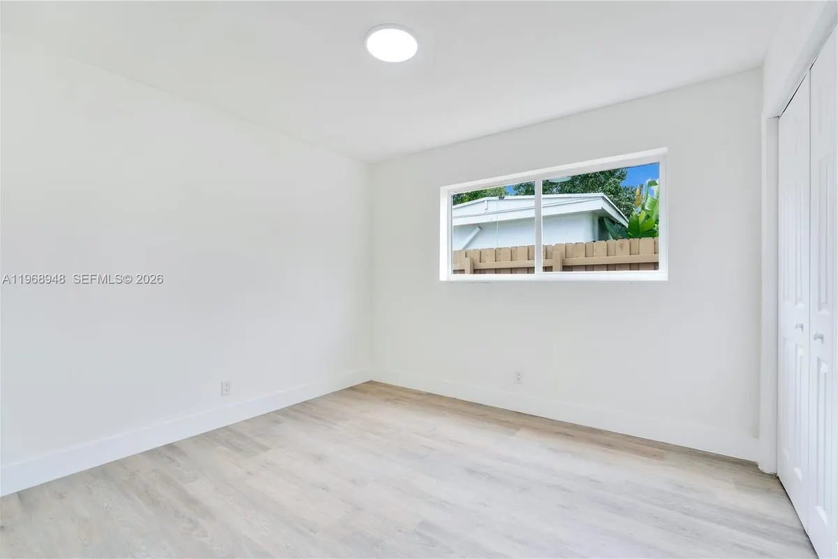 40 SE 3rd Ter, Dania Beach FL 33004