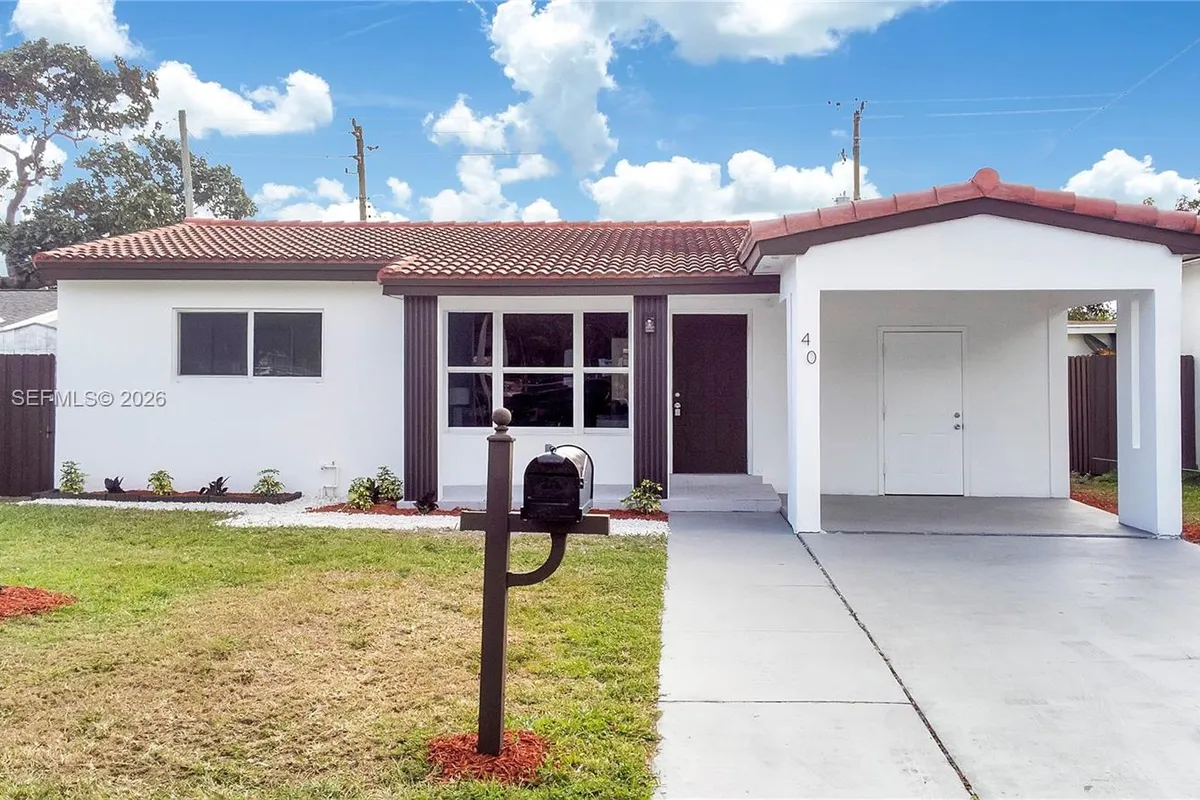 40 SE 3rd Ter, Dania Beach FL 33004