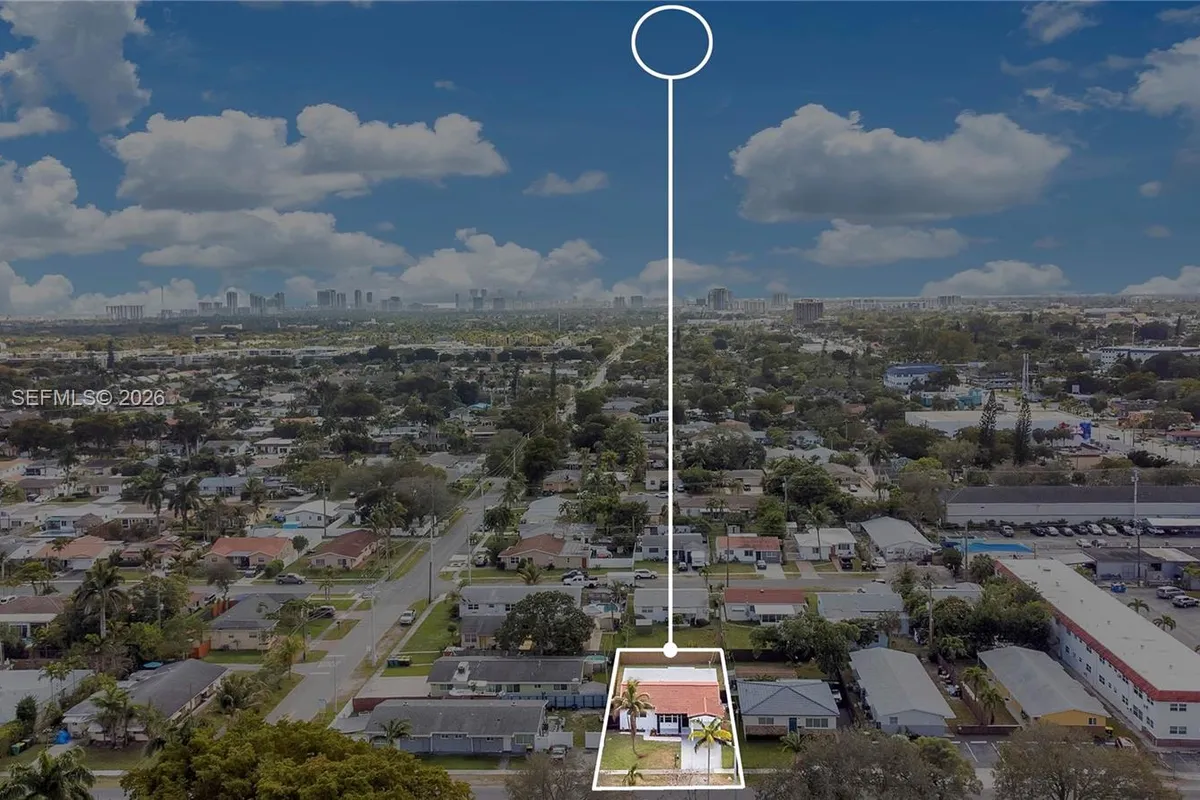 40 SE 3rd Ter, Dania Beach FL 33004