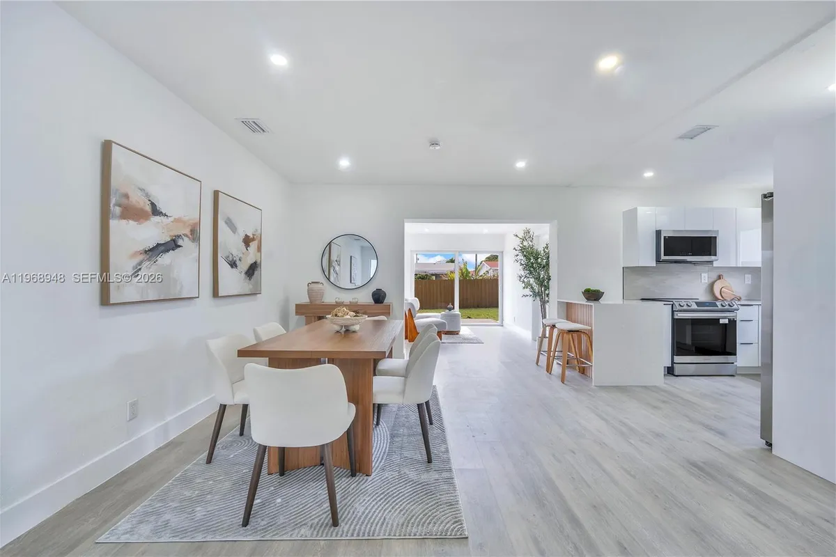 40 SE 3rd Ter, Dania Beach FL 33004