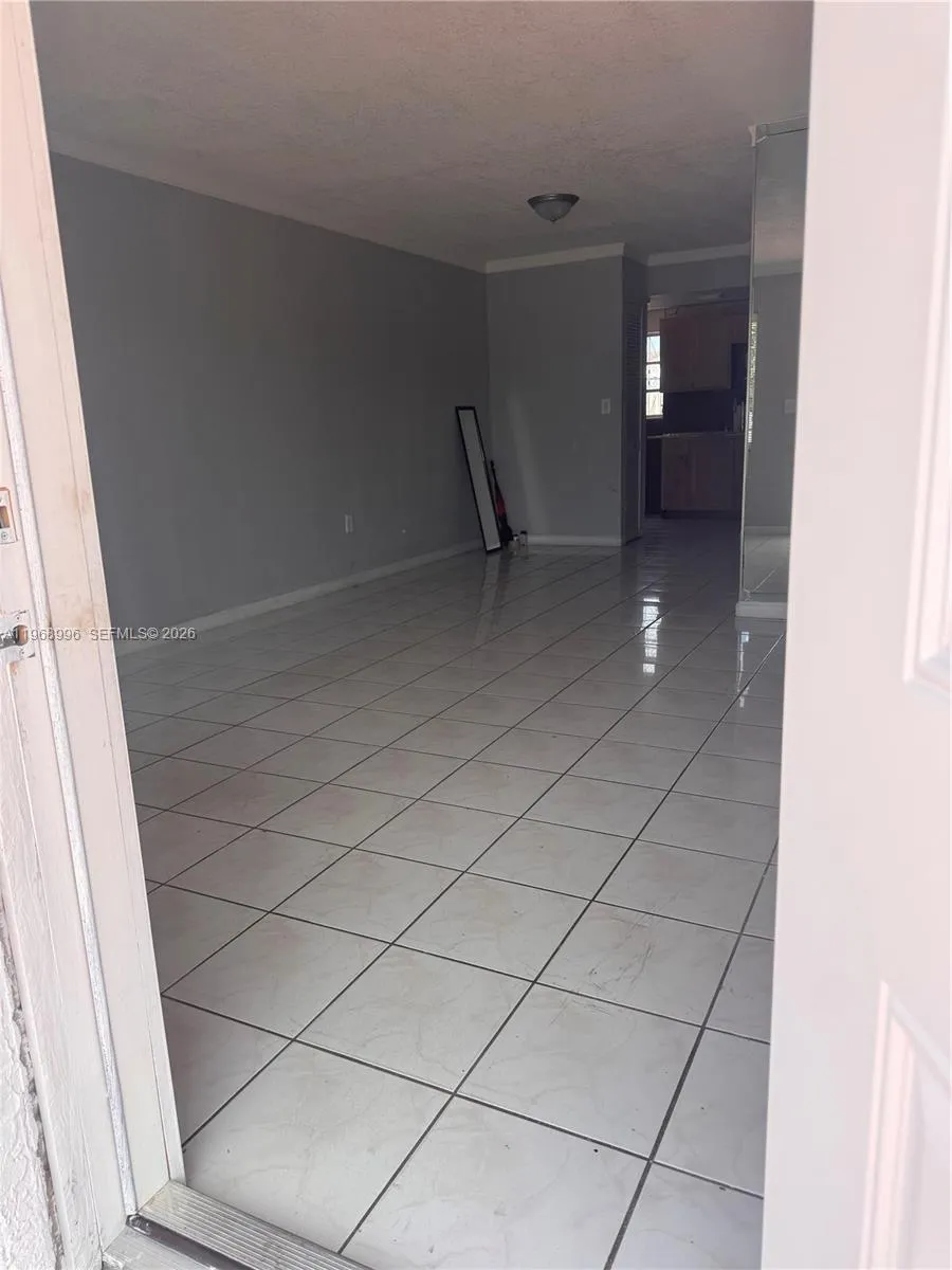 19317 NW 47th Ave, Miami Gardens FL 33055