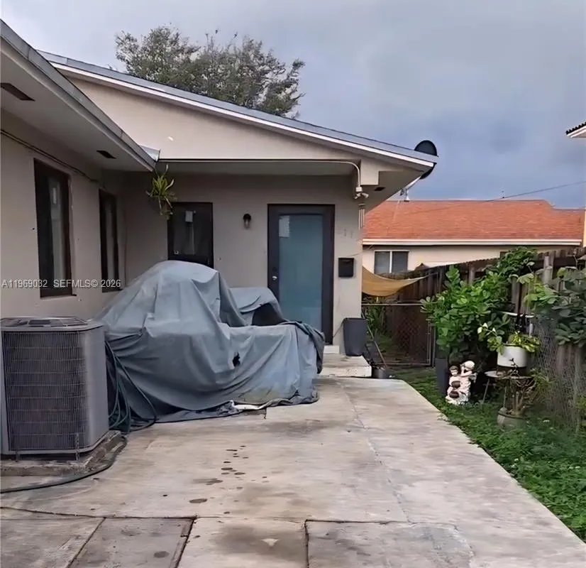 1112 SW 11th Ave, Miami FL 33129