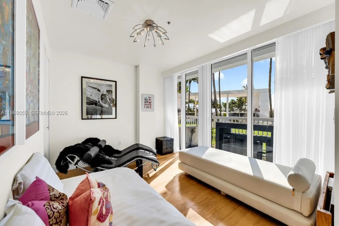 10275 Collins Ave # 102, Bal Harbour FL 33154