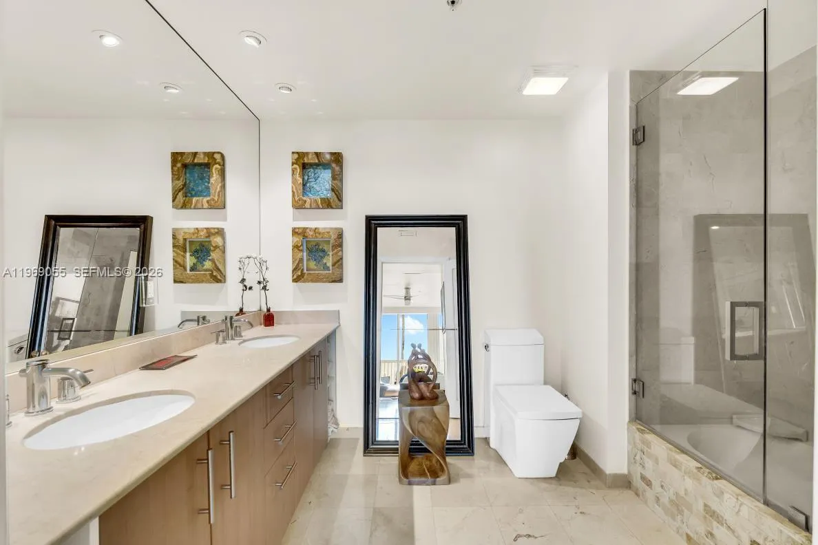 10275 Collins Ave # 102, Bal Harbour FL 33154