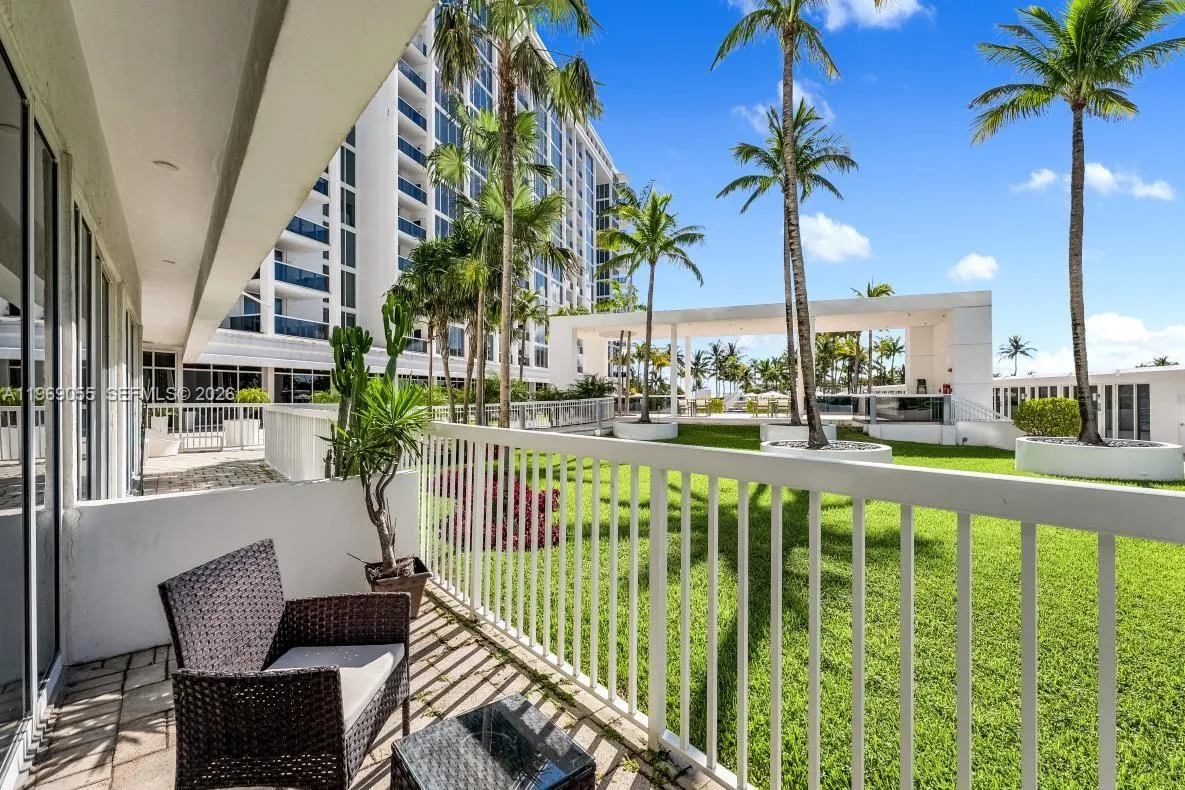 10275 Collins Ave # 102, Bal Harbour FL 33154
