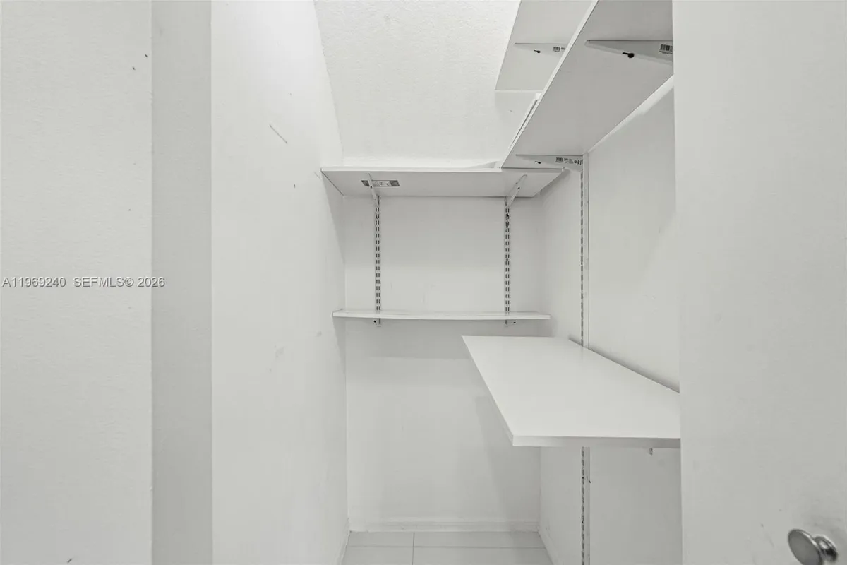 4722 Lago Vista Dr, Coconut Creek FL 33073