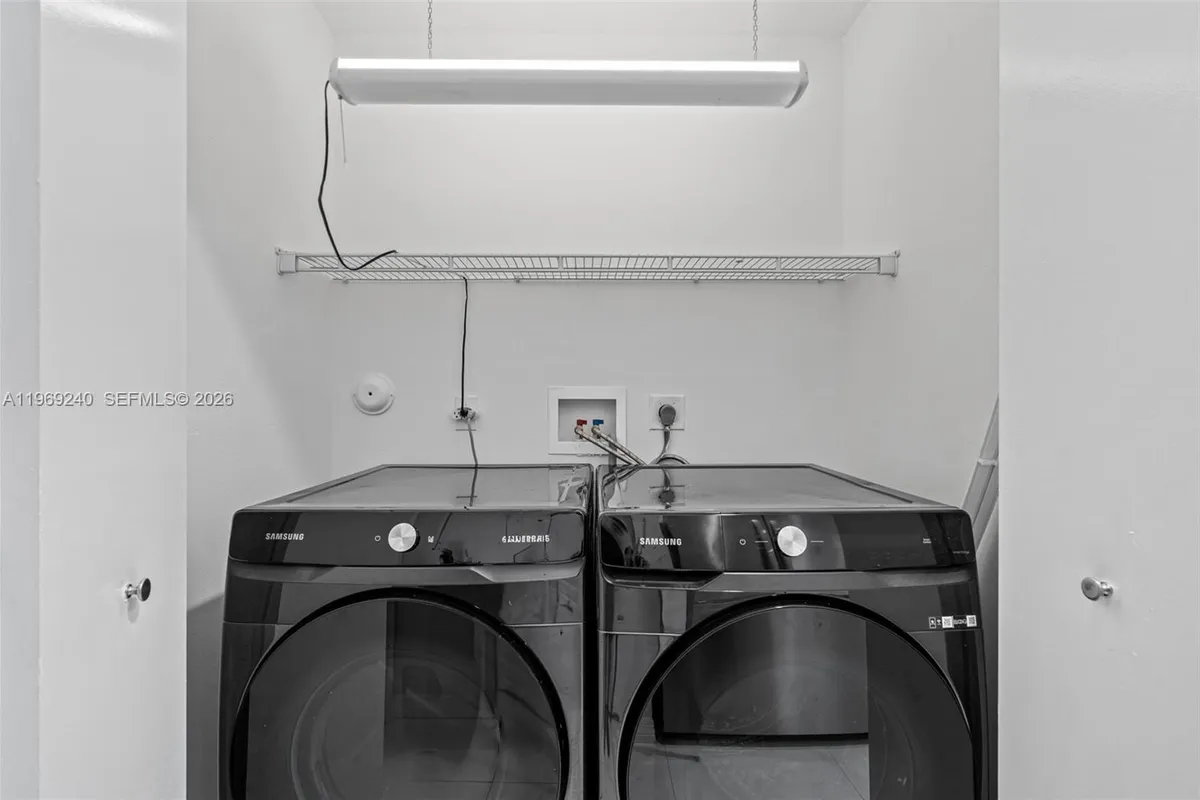 4722 Lago Vista Dr, Coconut Creek FL 33073