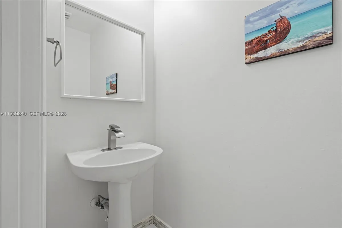 4722 Lago Vista Dr, Coconut Creek FL 33073