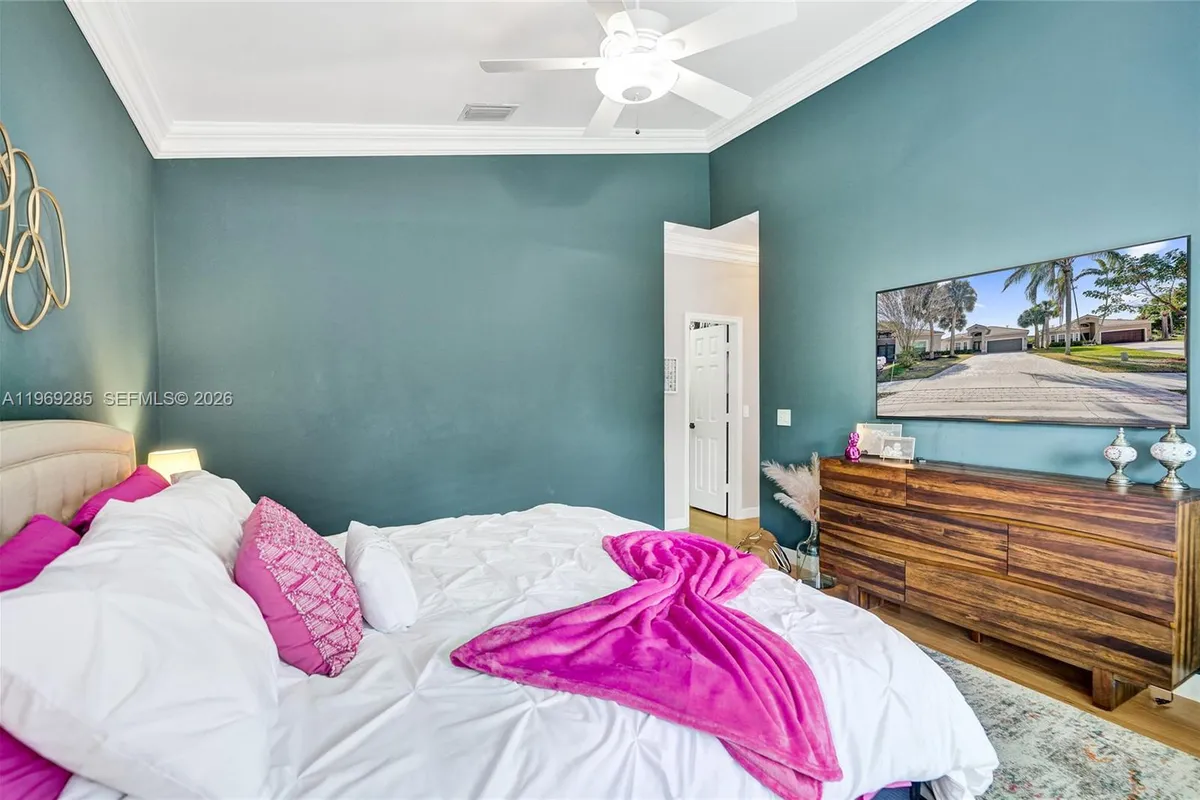 4072 NW 62nd Ct, Coconut Creek FL 33073