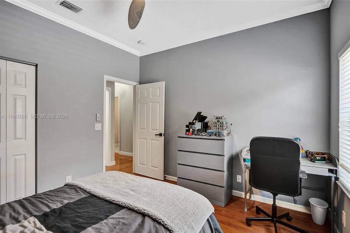 4072 NW 62nd Ct, Coconut Creek FL 33073