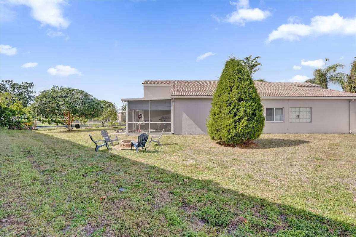 4072 NW 62nd Ct, Coconut Creek FL 33073