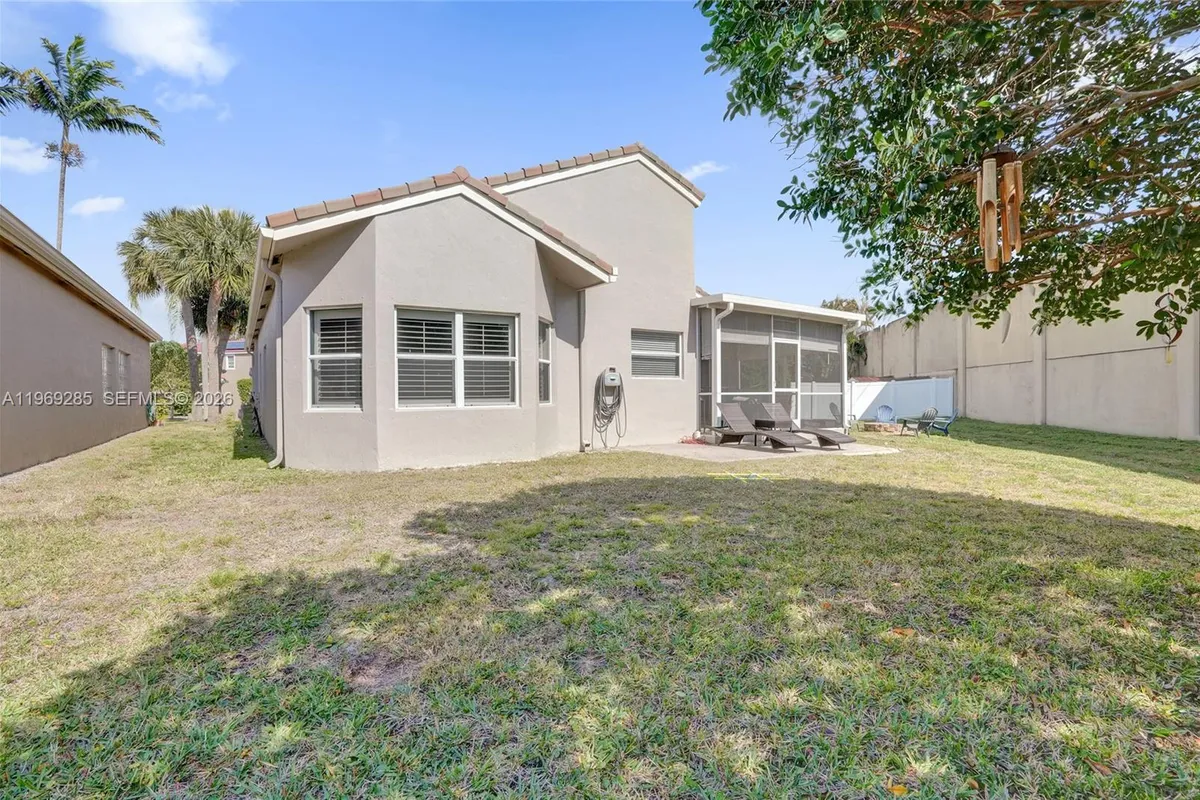 4072 NW 62nd Ct, Coconut Creek FL 33073