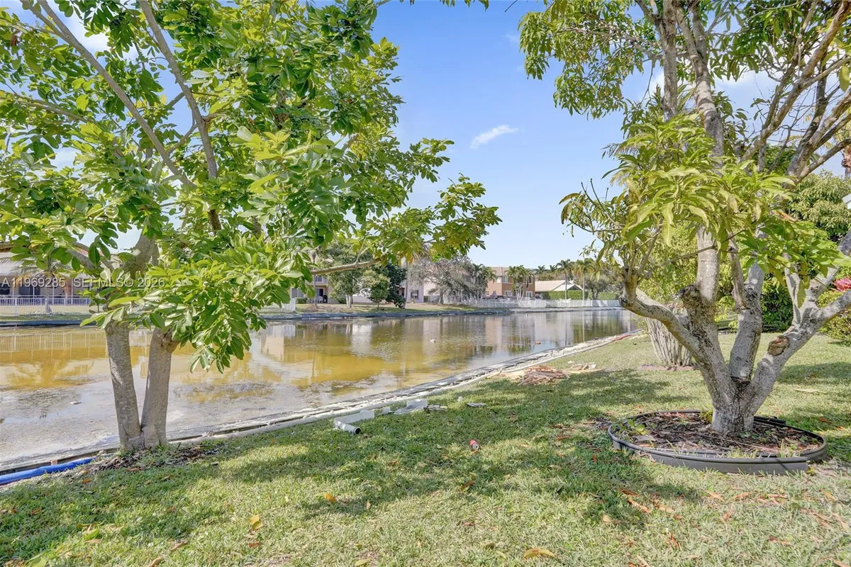 4072 NW 62nd Ct, Coconut Creek FL 33073