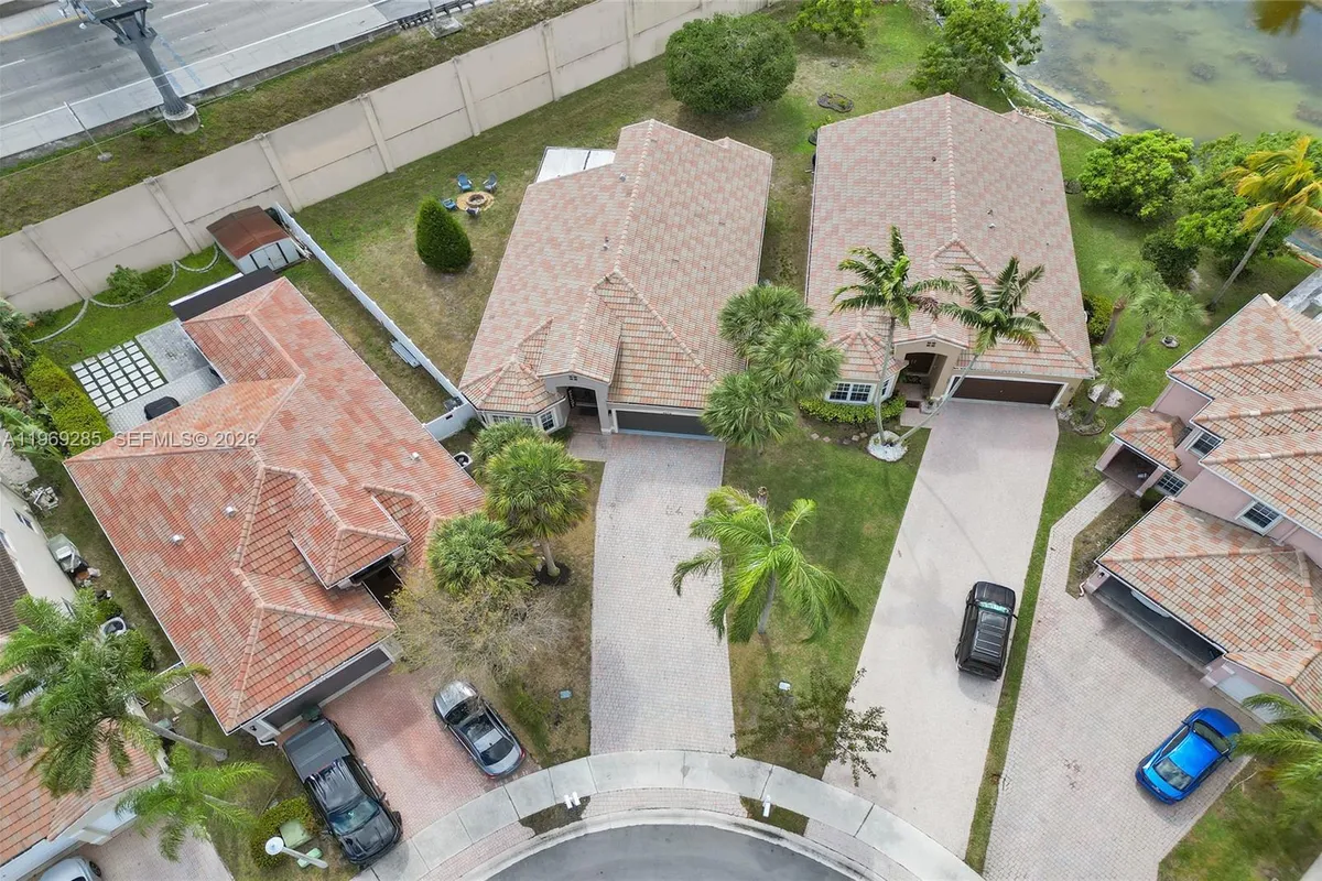 4072 NW 62nd Ct, Coconut Creek FL 33073