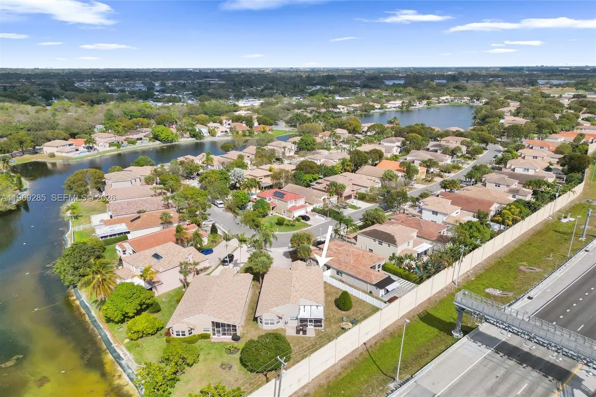 4072 NW 62nd Ct, Coconut Creek FL 33073