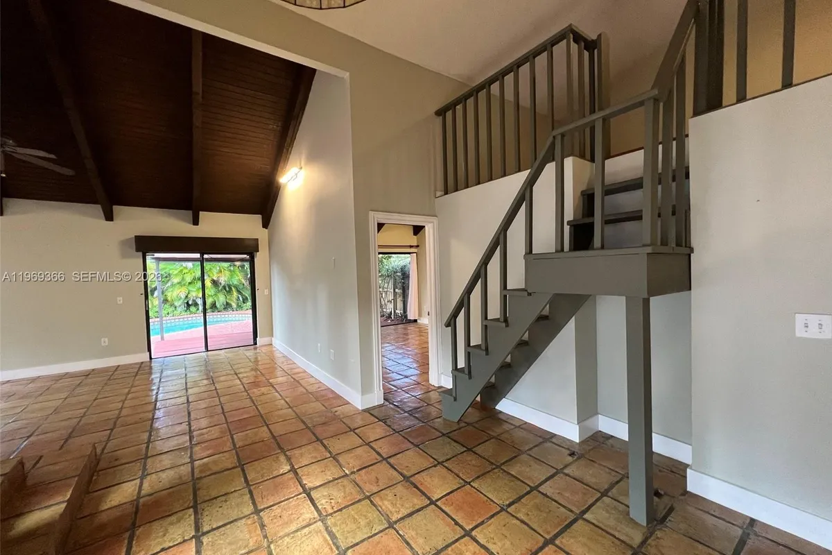 7512 SW 95th Pl, Miami FL 33173