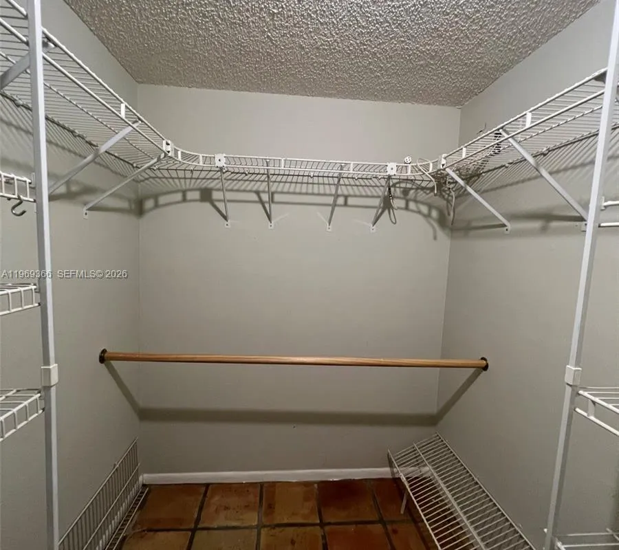 7512 SW 95th Pl, Miami FL 33173