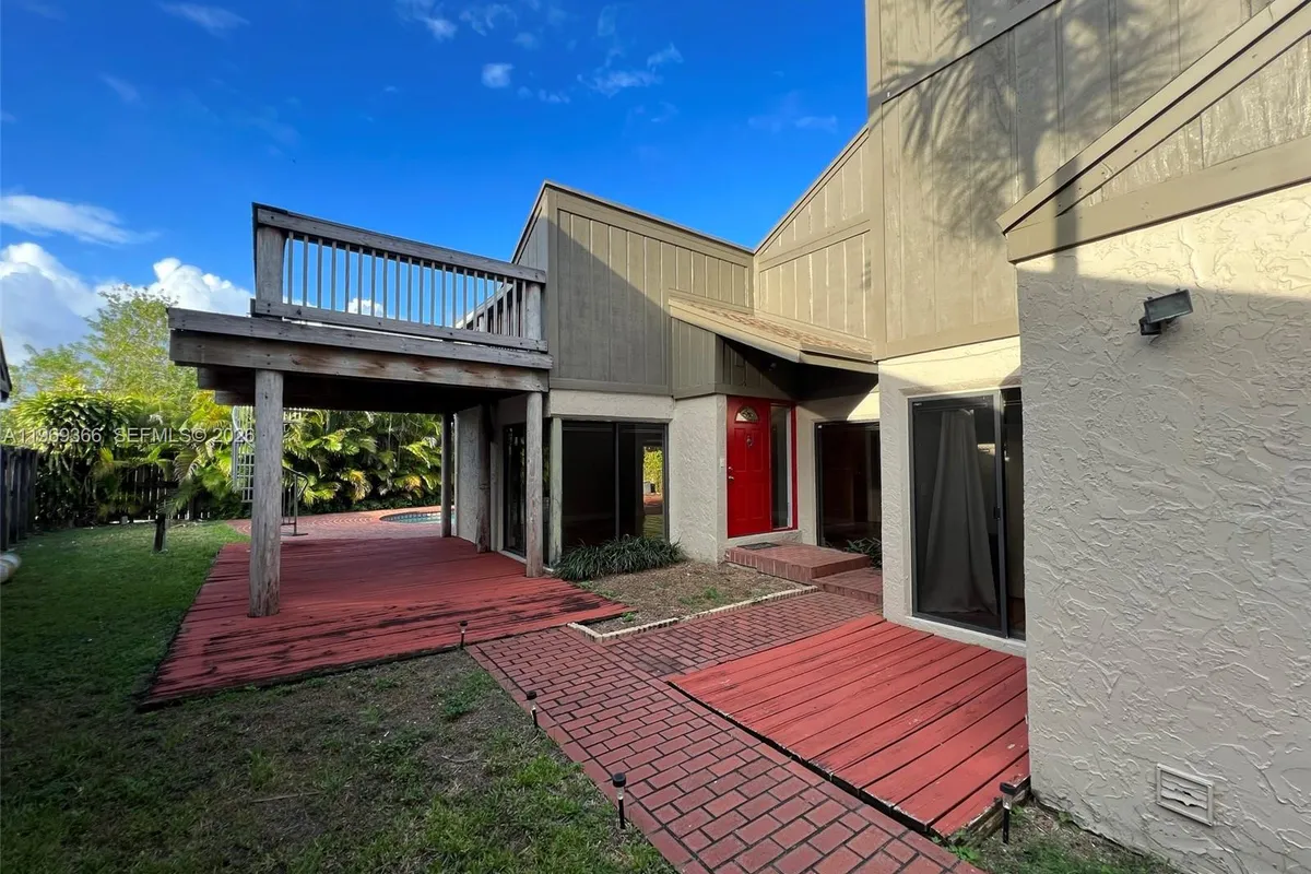 7512 SW 95th Pl, Miami FL 33173