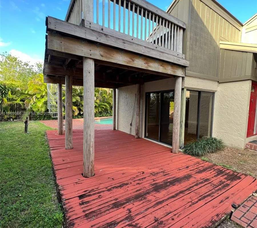 7512 SW 95th Pl, Miami FL 33173