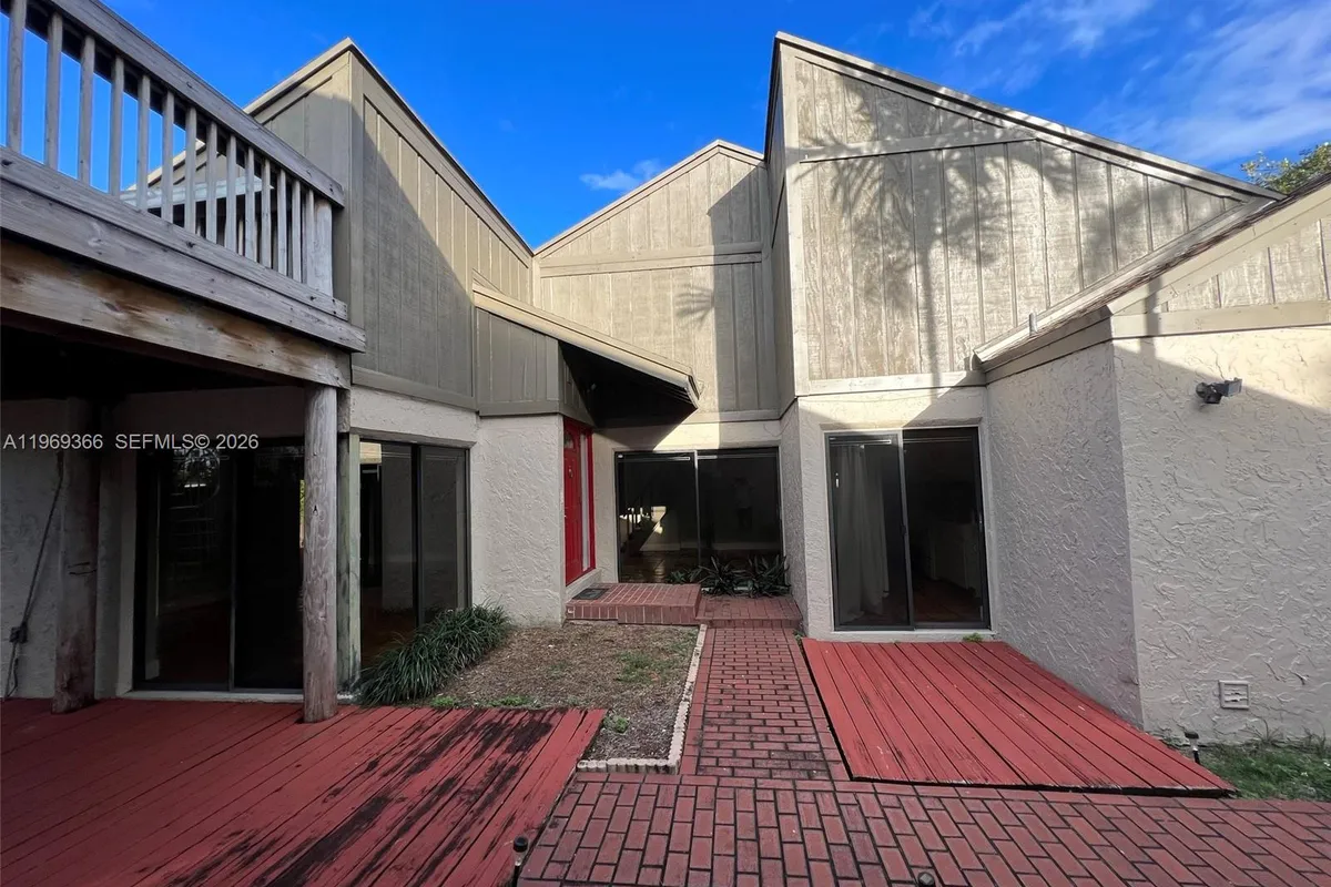 7512 SW 95th Pl, Miami FL 33173