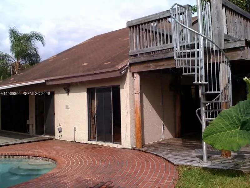 7512 SW 95th Pl, Miami FL 33173