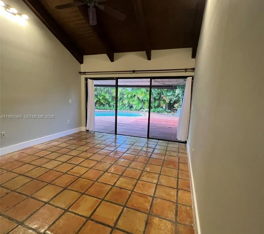 7512 SW 95th Pl, Miami FL 33173