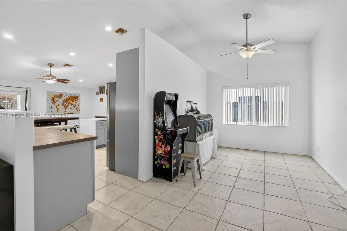 9731 NW 32nd Mnr, Sunrise FL 33351